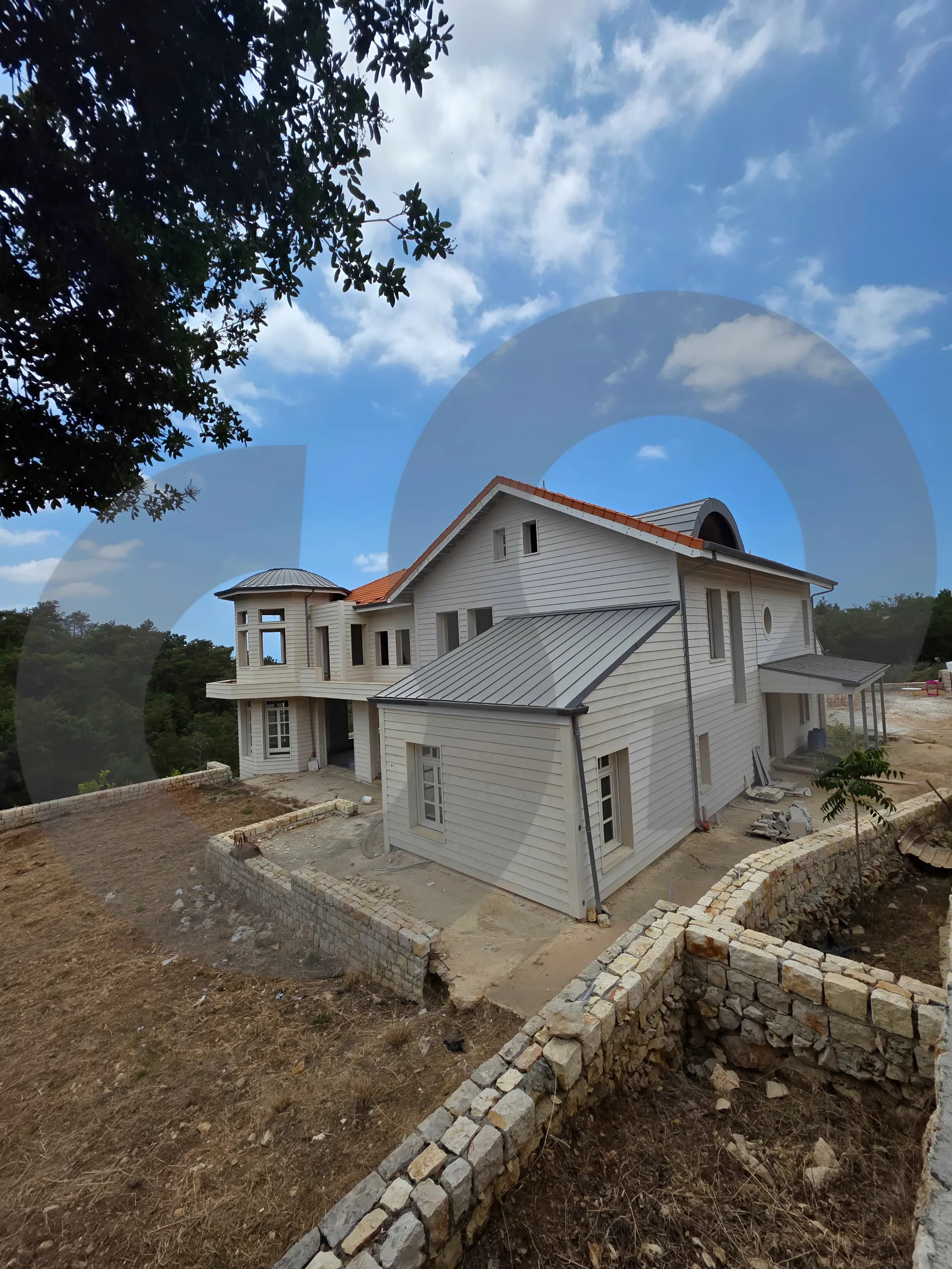 Villa for Sale in Mechref - 4 bed, 7 bath
