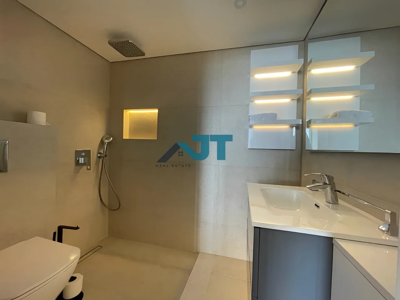 Apartment for sale in Mtayleb
