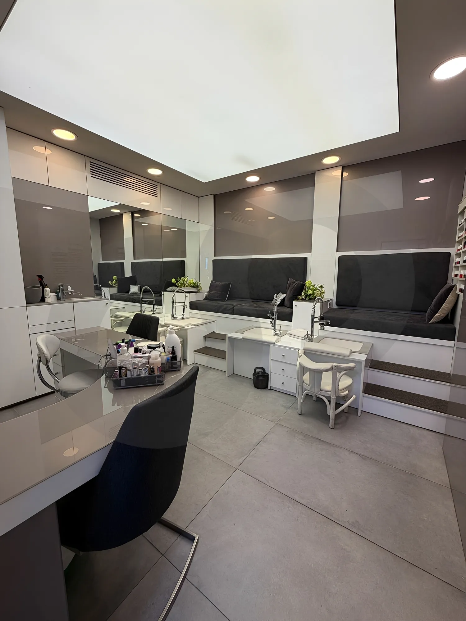 Office for sale in Dbayeh