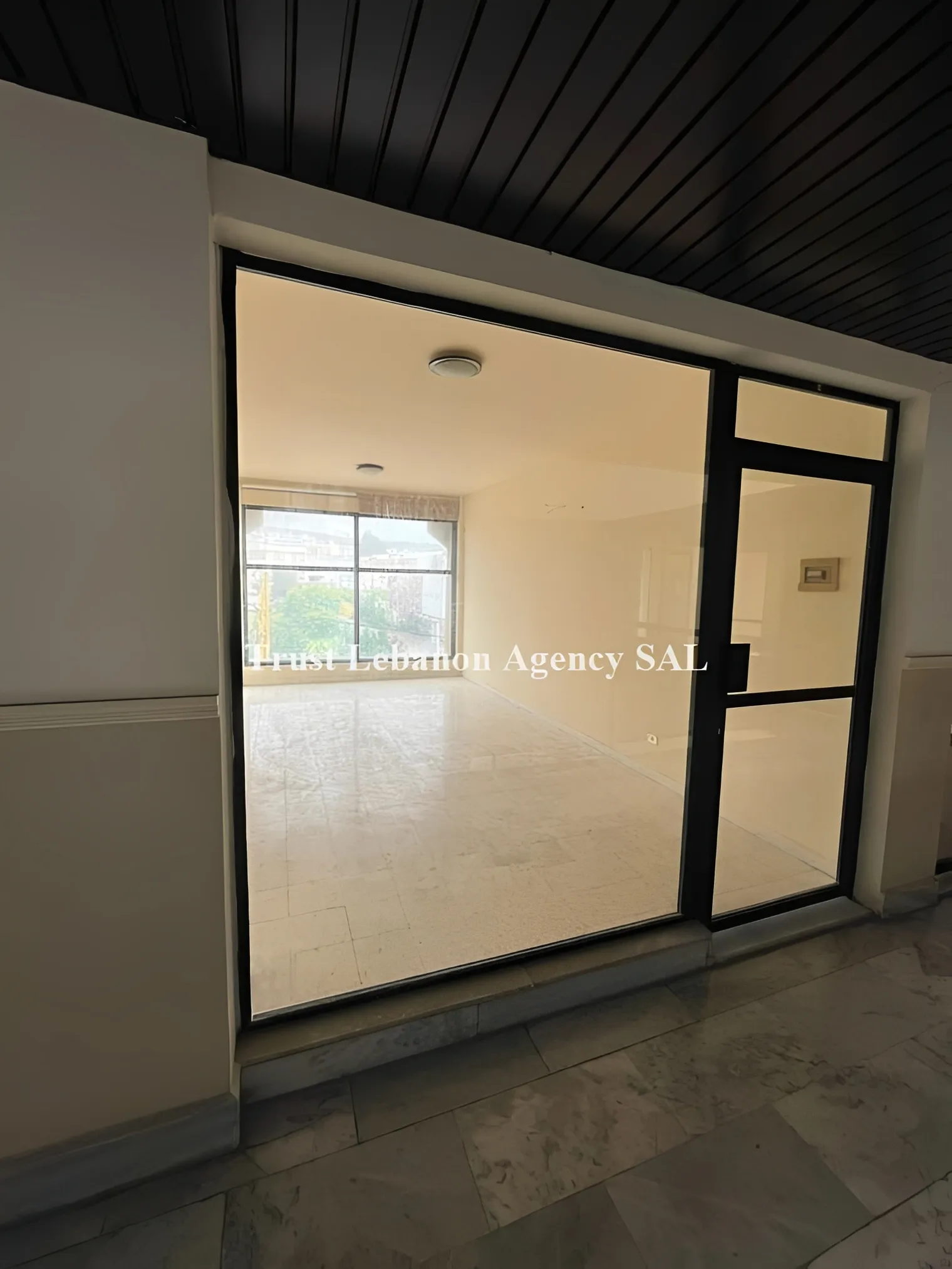 Shop for sale in Alay, chweifat