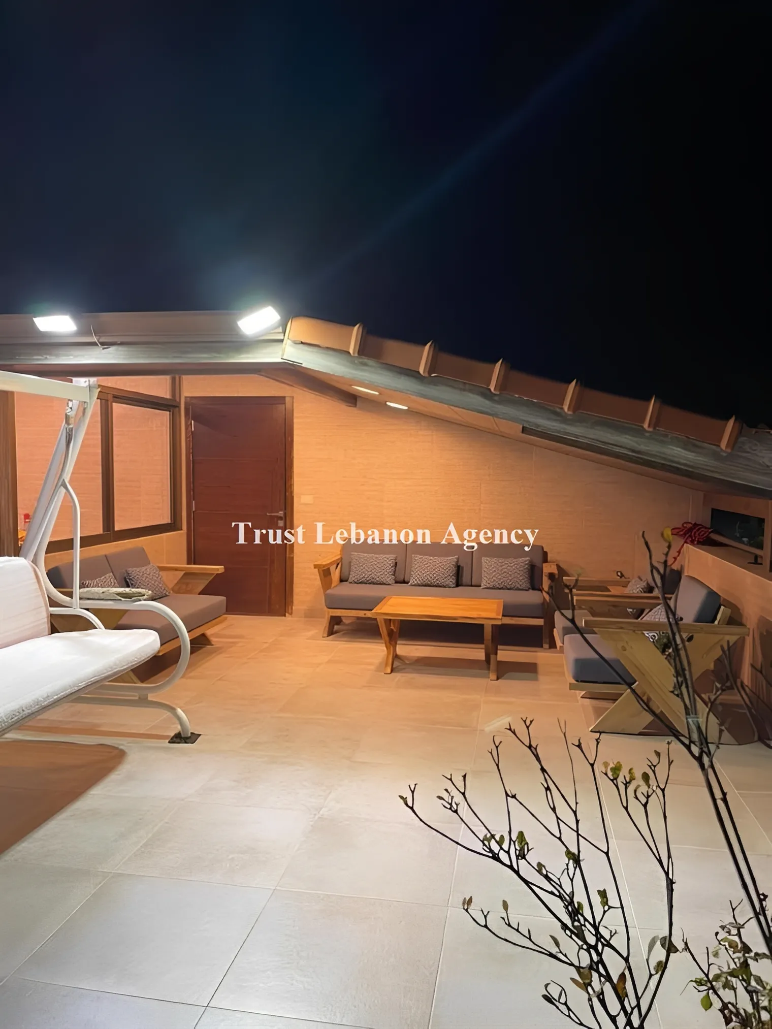 Apartment for Sale in Ain Al Jdedeh Alay Lebanon - 6 bed, 7 bath
