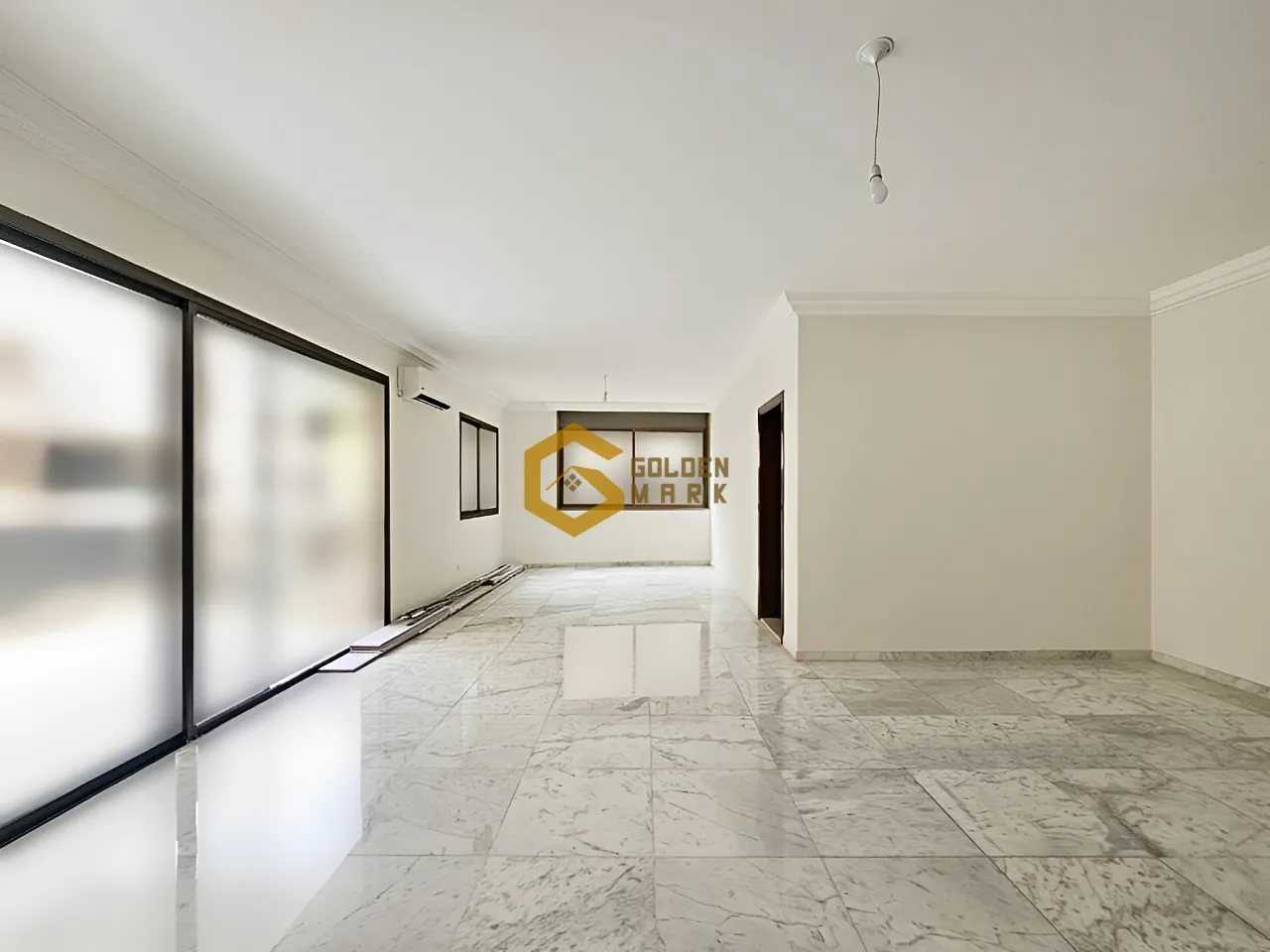 Apartment for Sale in Achrafieh, Beirut - 3 bed, 2 bath