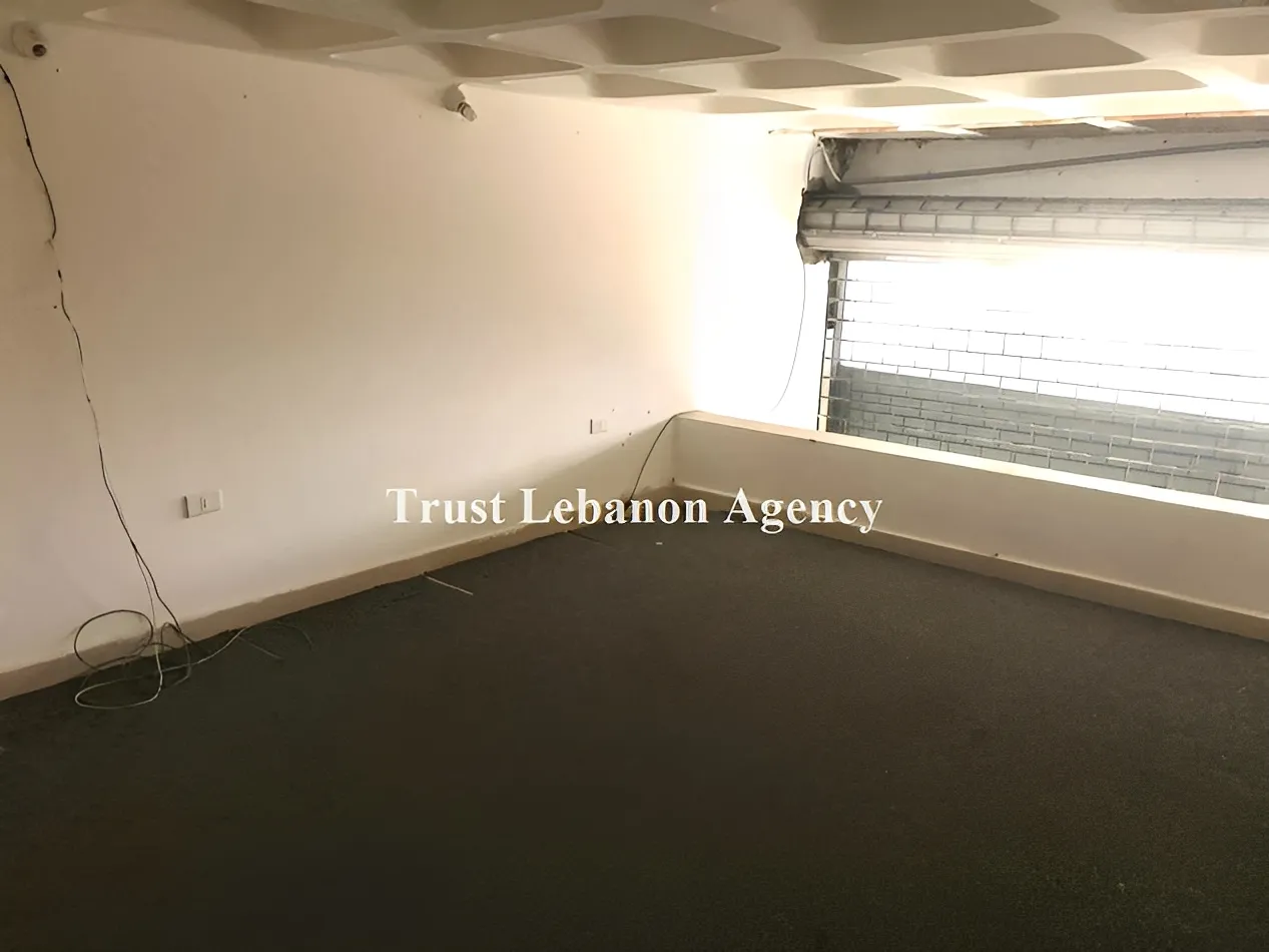 Shop for rent in Keserwan, Ajaltoun