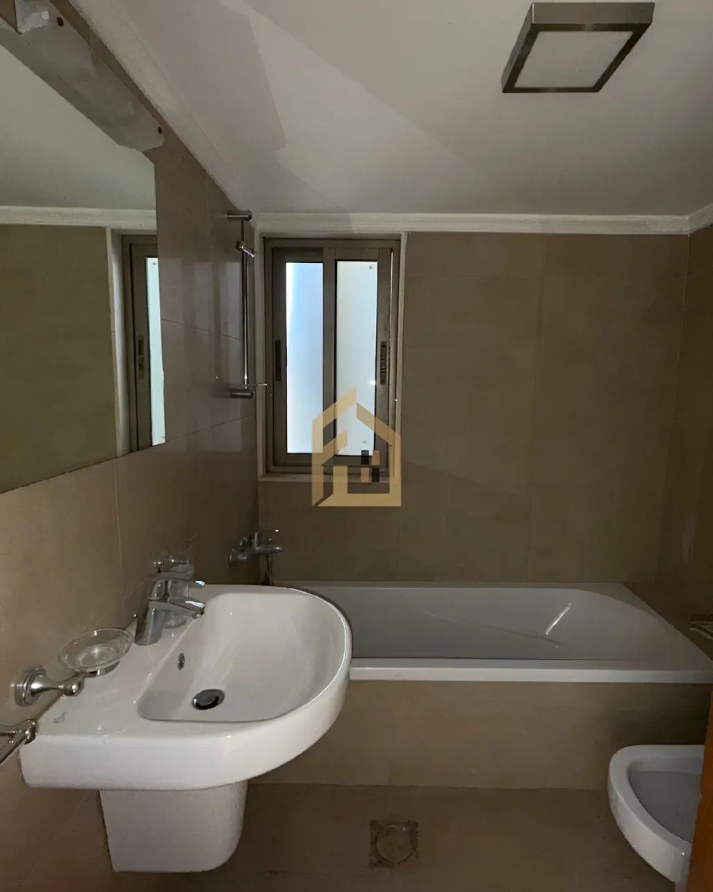 Apartment for rent in Caracas, Beirut, Lebanon