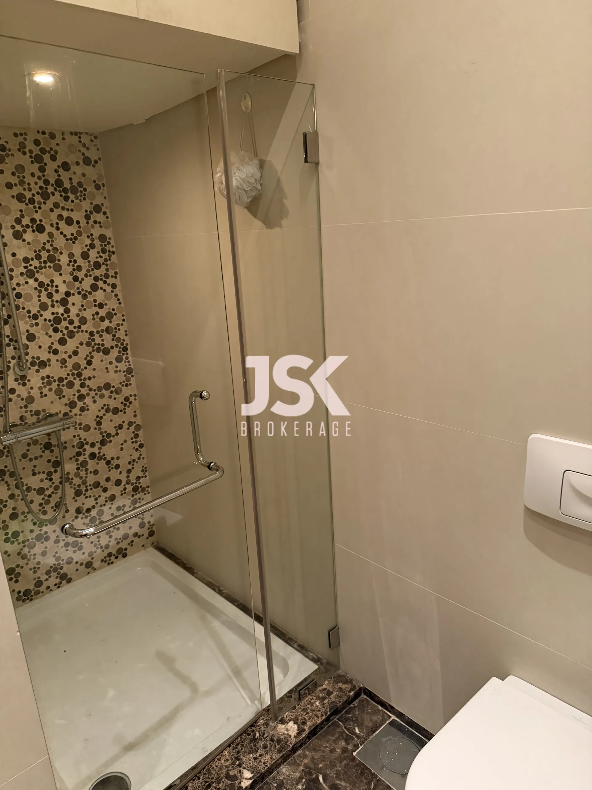 Apartment for Rent in Ras Al Naba'a