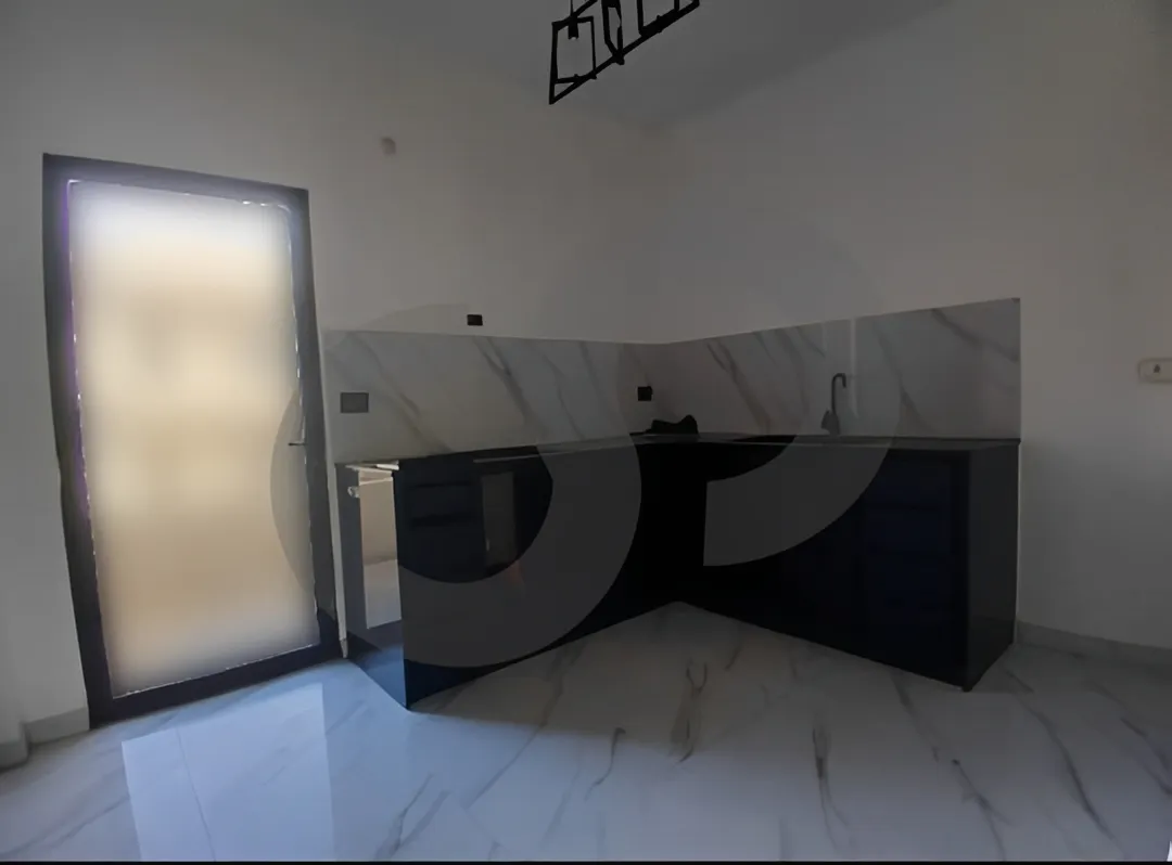 Apartment for Sale in Ain El Remmaneh - 3 bed, 1 bath