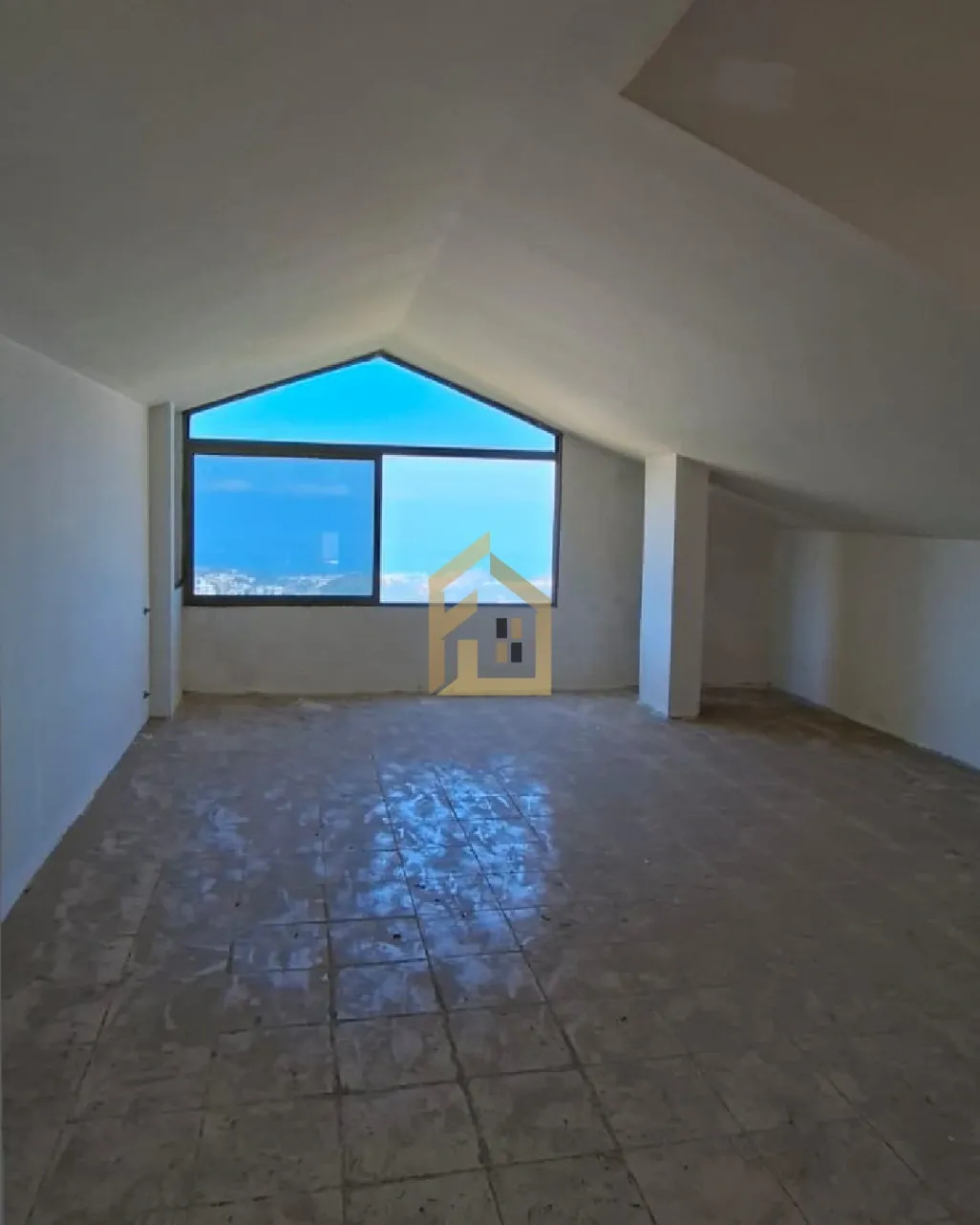 Duplex for sale in Qornet El Hamra, Lebanon
