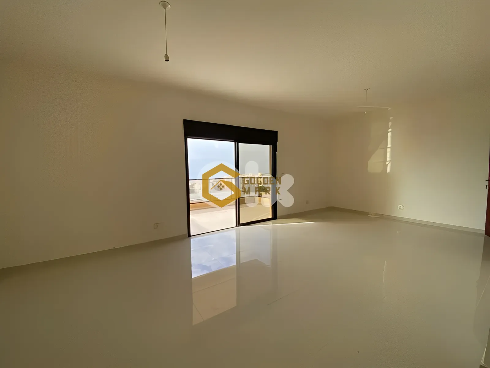 Apartment for Sale in Blat - 3 bed, 4 bath