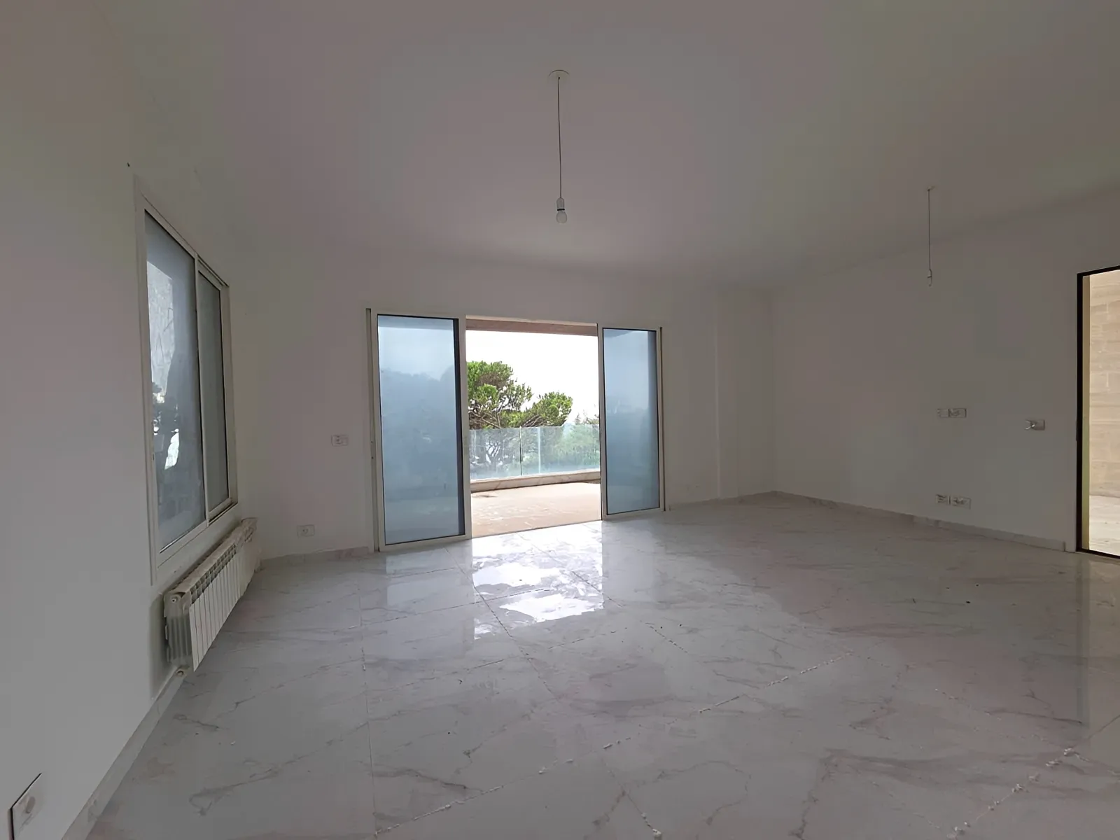 Apartment for Sale in Ballouneh