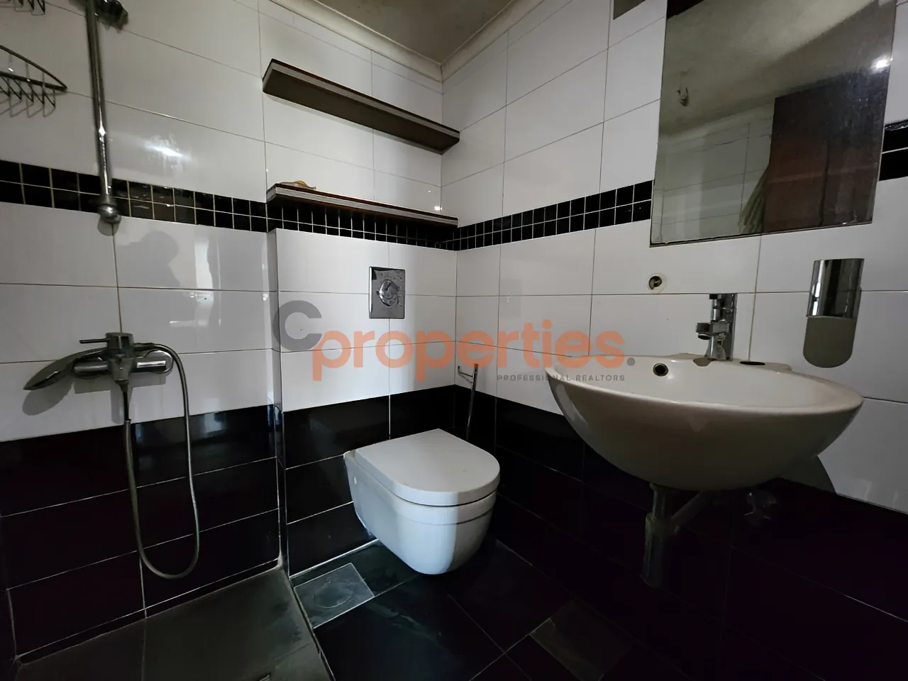 Apartment for Sale in Ajaltoun