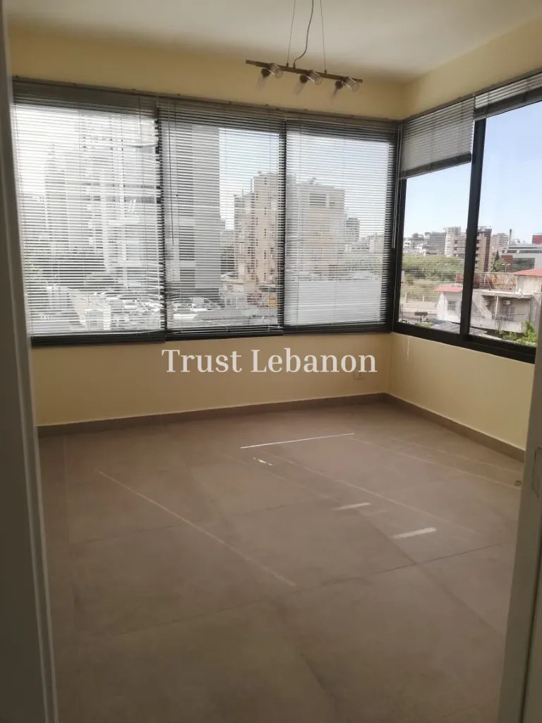 Office for rent in Mkalles, Lebanon