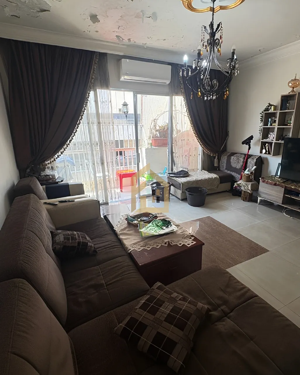Apartment for sale in Mar Elias refugee camp, Beirut, Lebanon - 2 bed, 2 bath