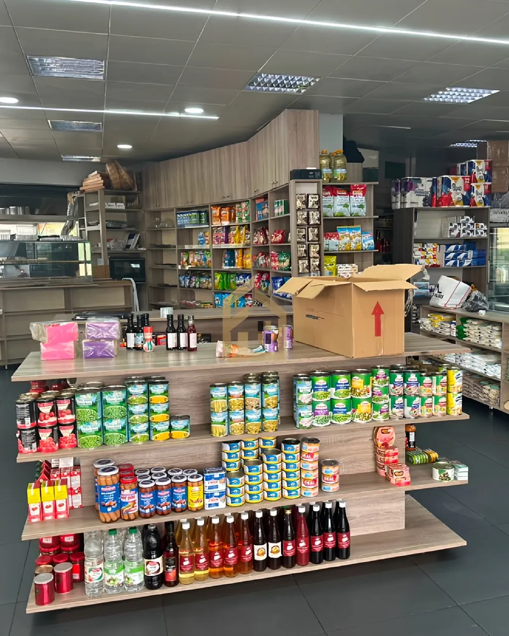 Shop for sale in Ballouneh, Lebanon
