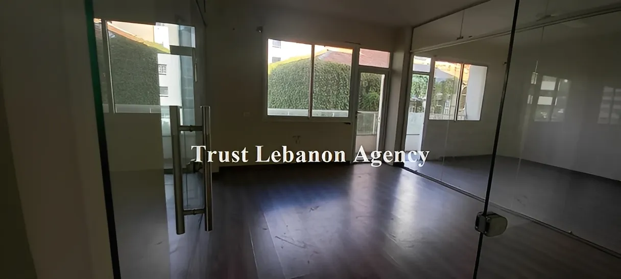 Office for rent in Beirut, Tabaris