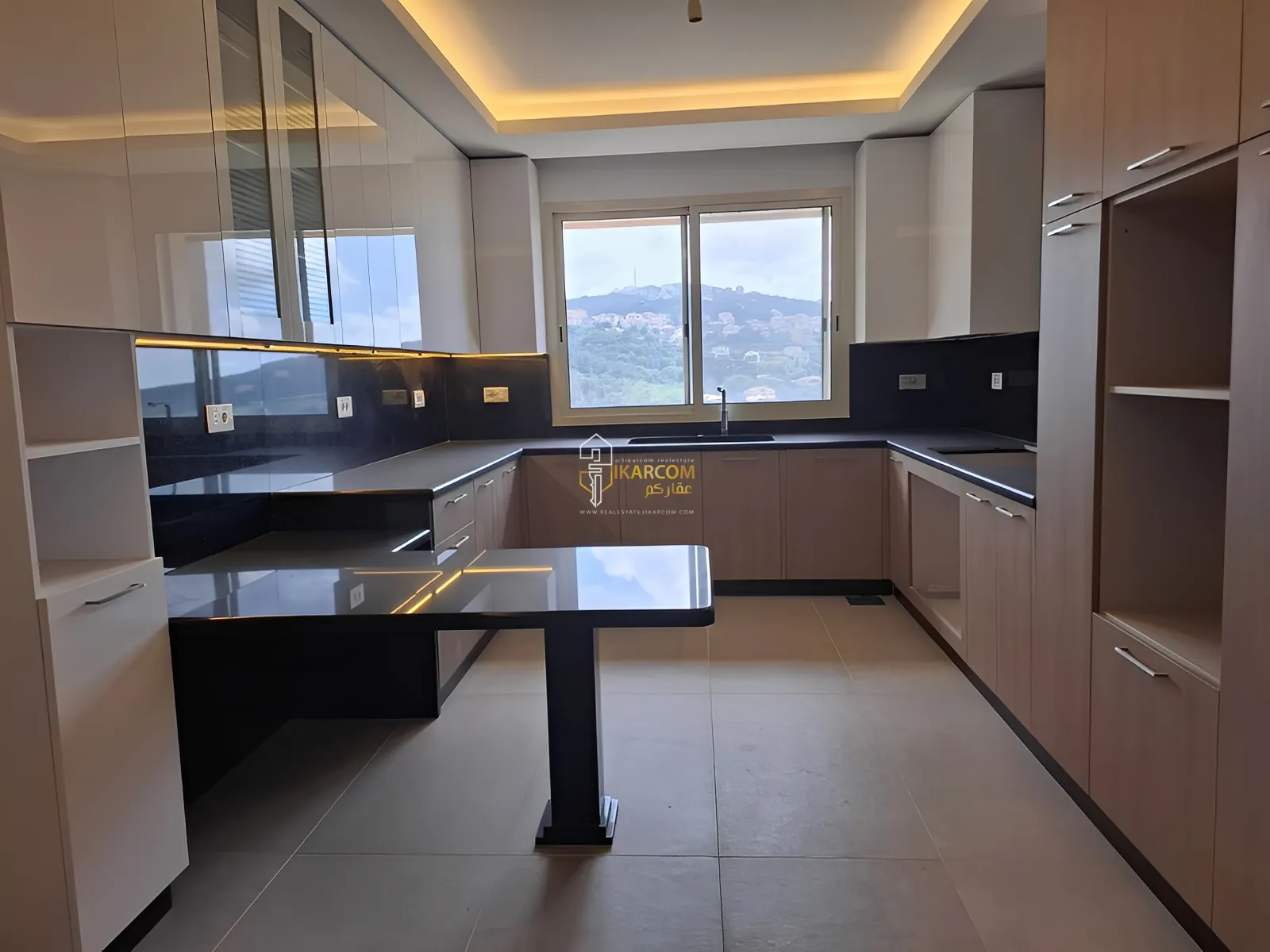 Apartment for Sale in Qennabet Broummana - 3 bed, 4 bath