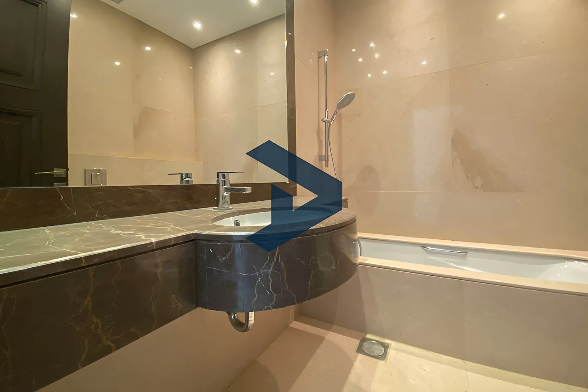 Apartment for rent in Ras Beirut, Beirut, Lebanon