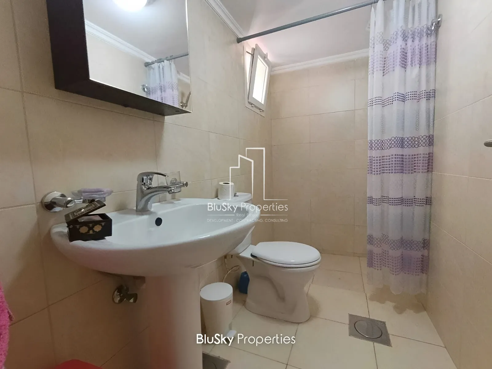 Apartment for Sale in Haret Sakher