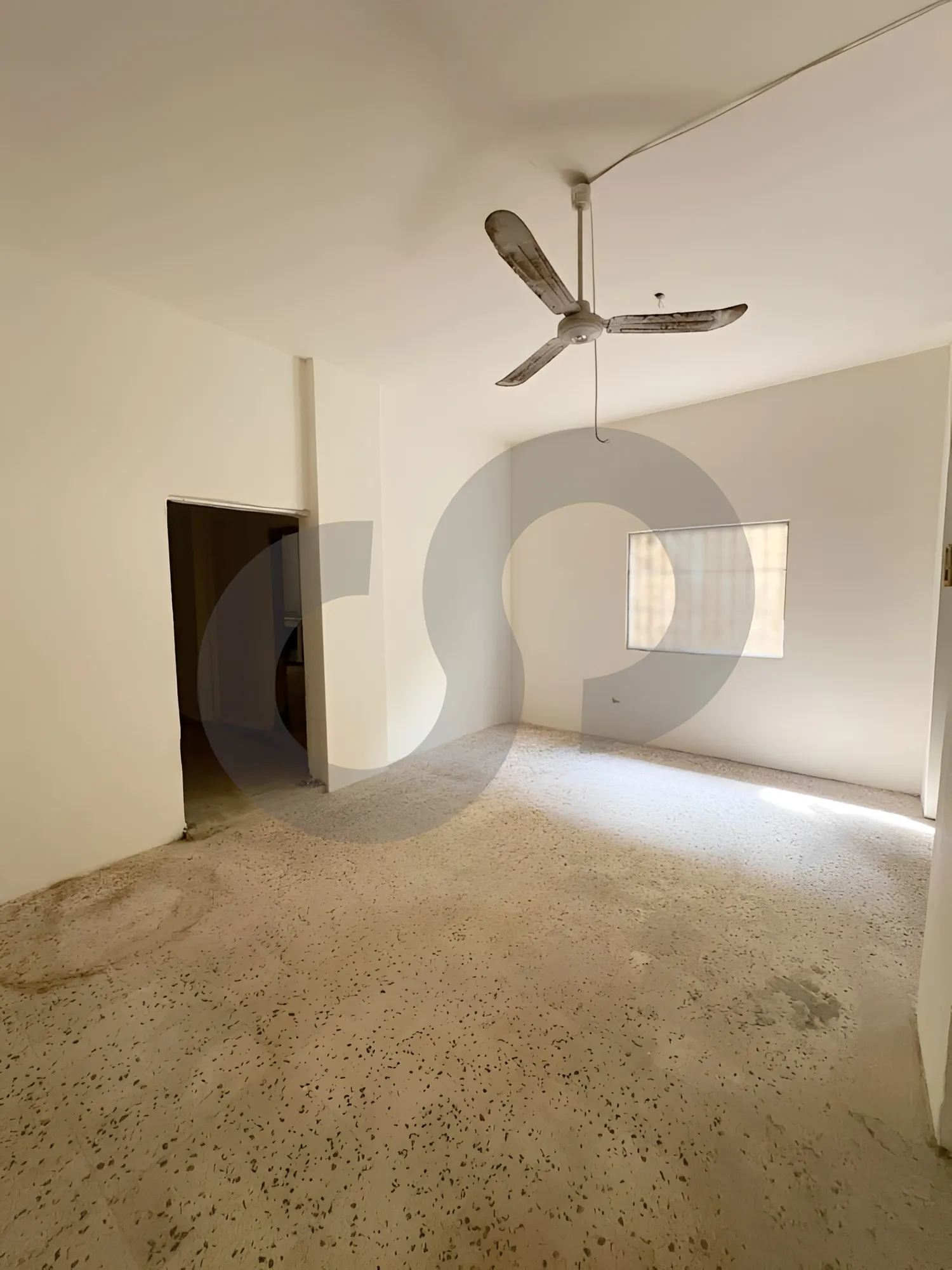 Warehouse for Sale in Qartaboun