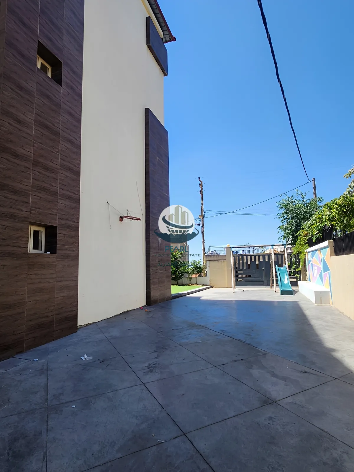 Commercial Building for sale in Bhamdoun