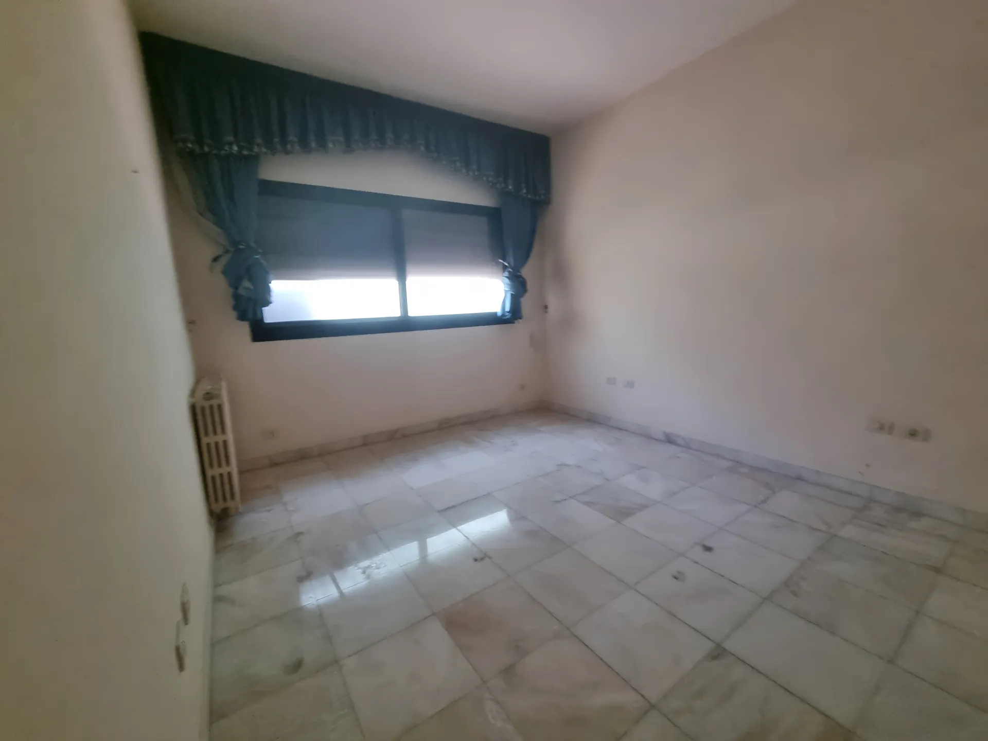 Apartment for Sale in Ain El Tineh