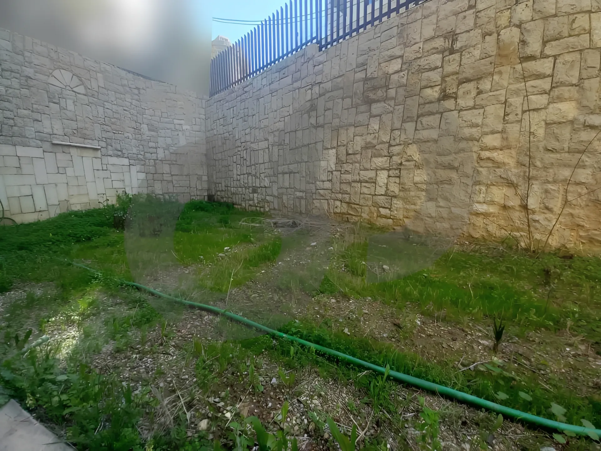 Apartment for Sale in Jouret El Ballout, Lebanon