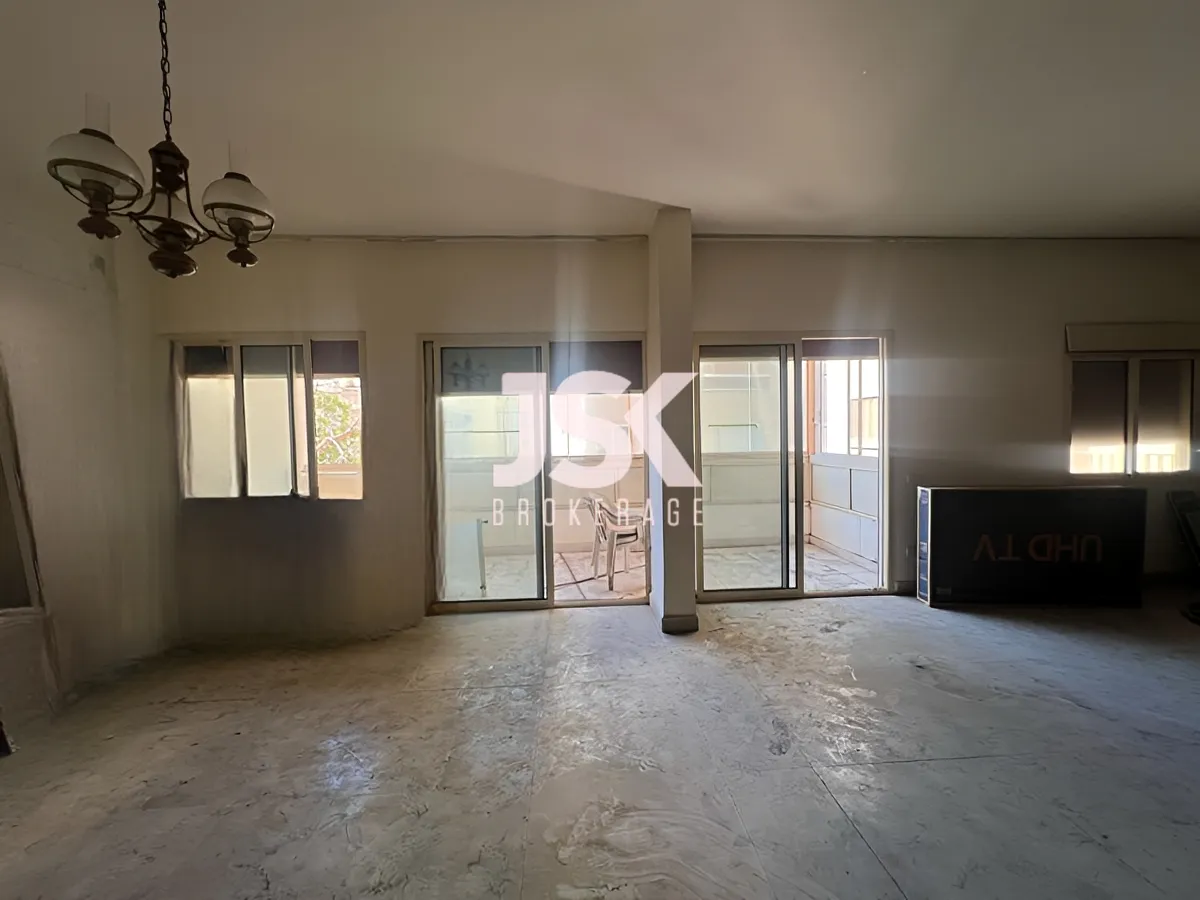 Apartment for Sale in Caree d'or,Achrafieh, Beirut, Lebanon - 3 bed, 2 bath
