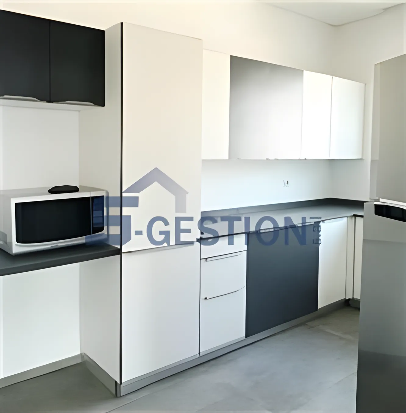 Apartment for Rent in Horch Tabet - 3 bed, 5 bath