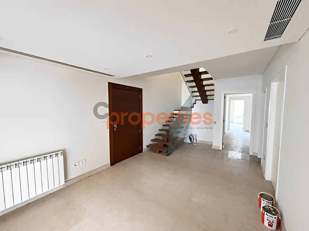 Apartment for Sale in Baabda - 4 bed, 6 bath
