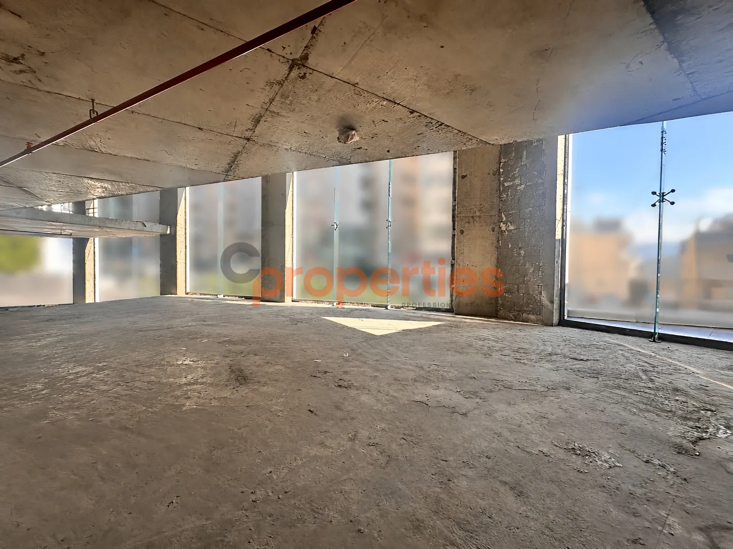 Showroom for Rent in Achrafieh