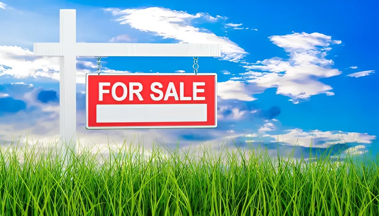 Land for Sale in Ajaltoun