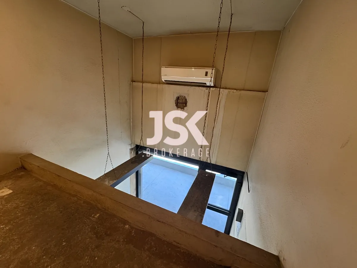 Shop for rent in Antelias