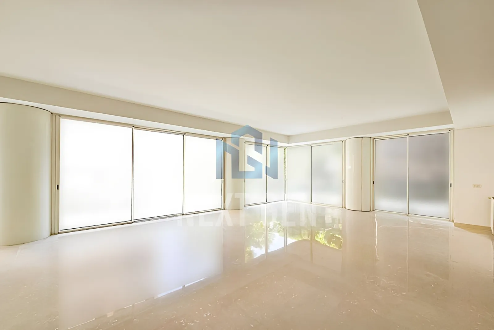 Apartment for Sale in Achrafieh - 3 bed, 4 bath