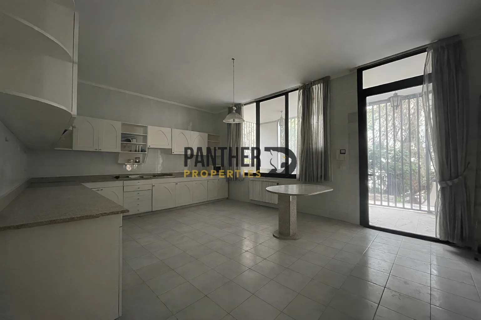 Villa for sale in Adma w dafnah, lebanon - 5 bed, 5.0 bath