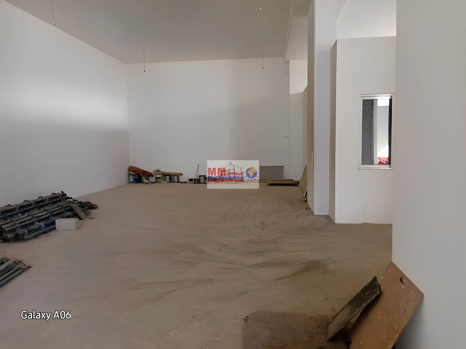 Warehouse for sale in Roumieh