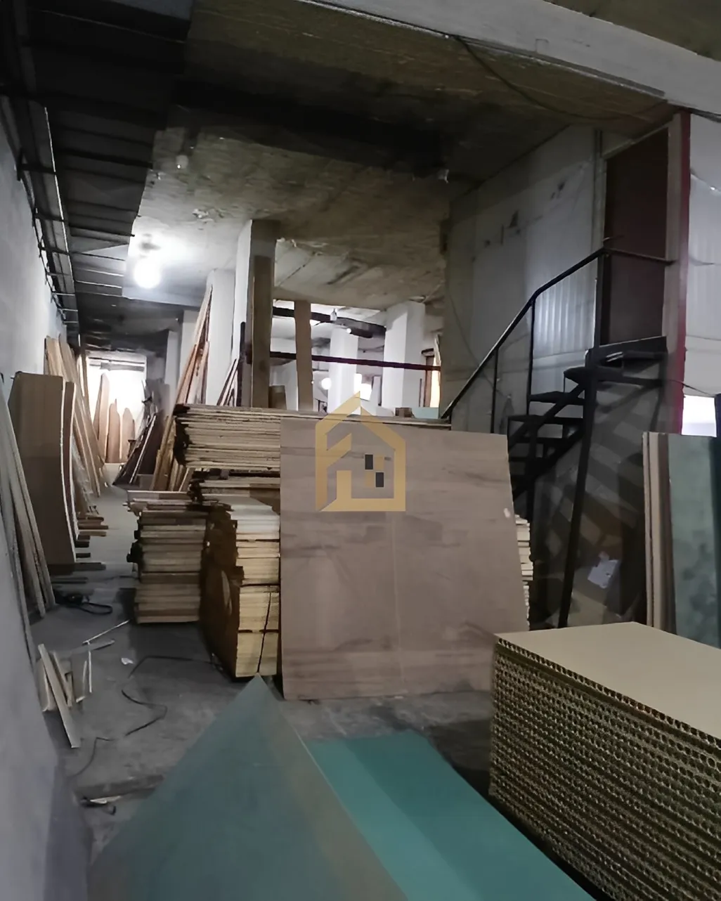 Warehouse for Sale in Haret Hreik, Lebanon