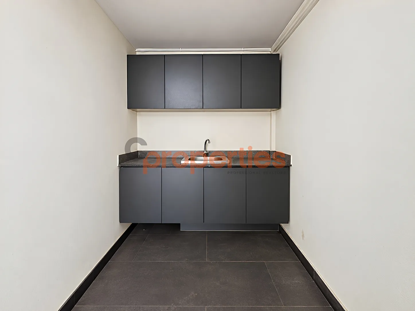 Shop for Rent in Hamra