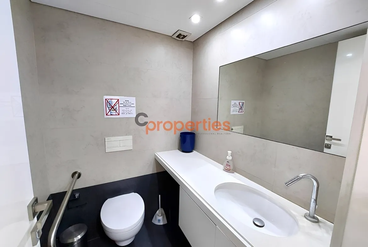 Office for Sale in Jal El Dib