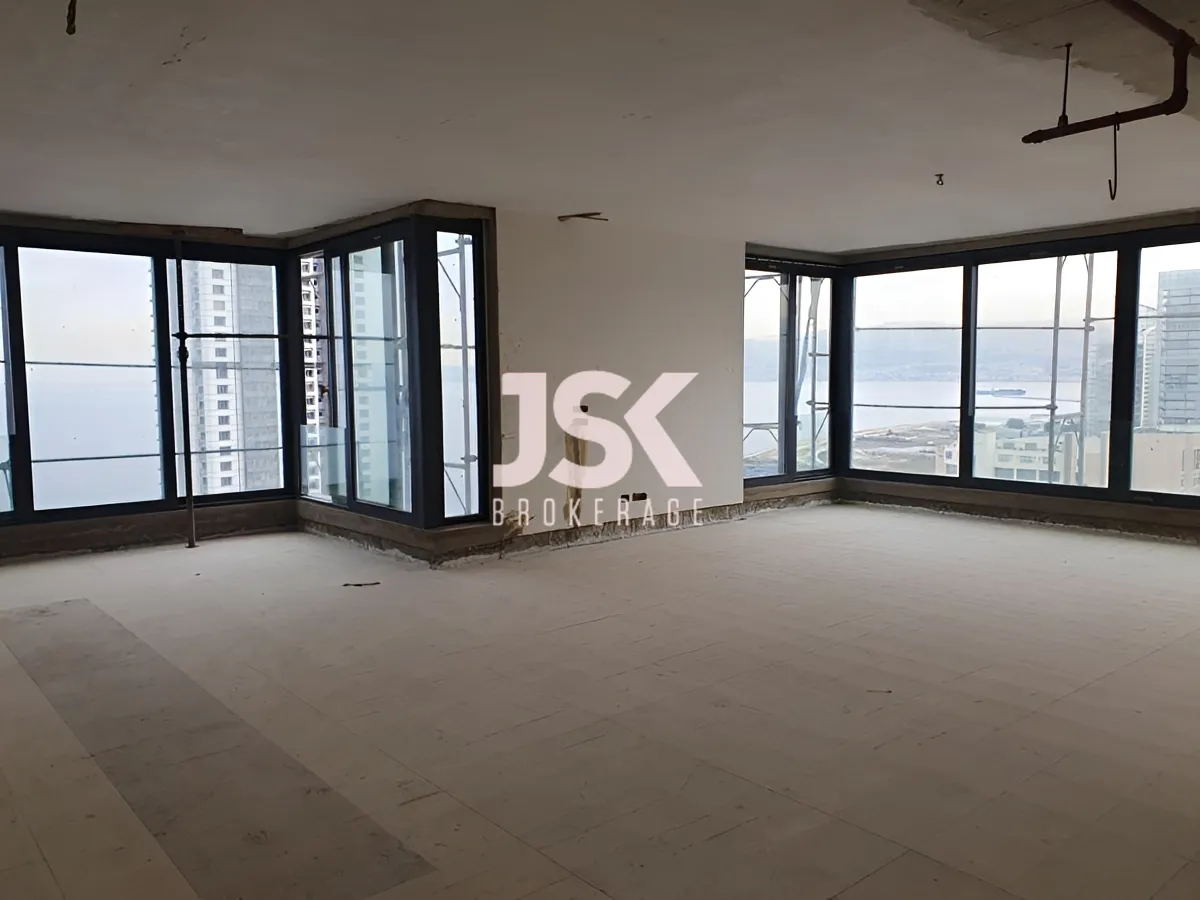 Apartment for Sale in Ain Al Mraiseh, Beirut, Lebanon - 4 bed, 4 bath