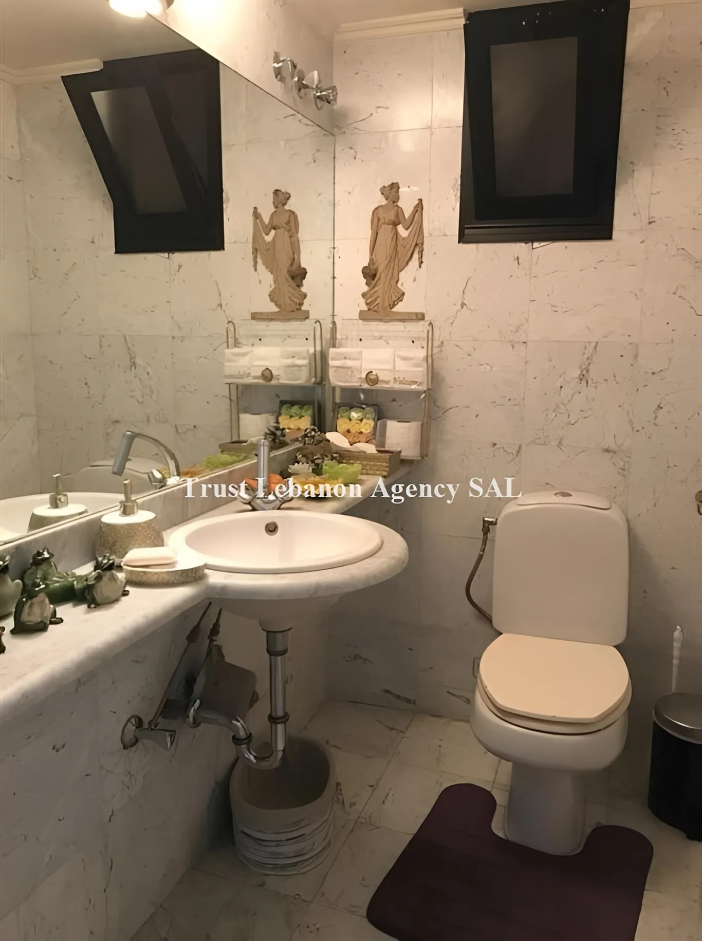 Apartment for Sale in Ashrafieh Beirut Lebanon - 3 bed, 4 bath