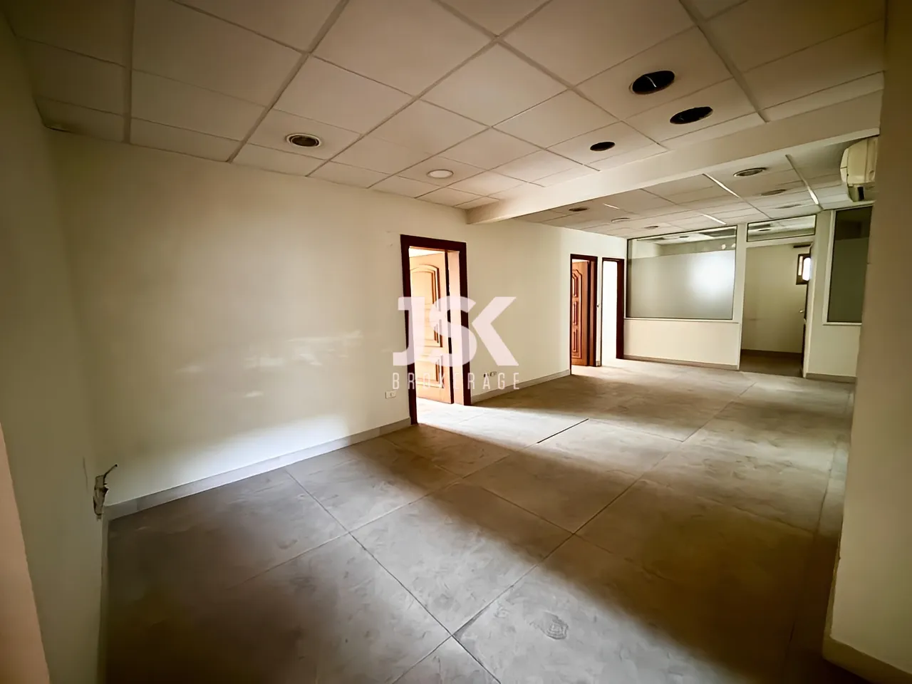 Office for Sale in Badaro