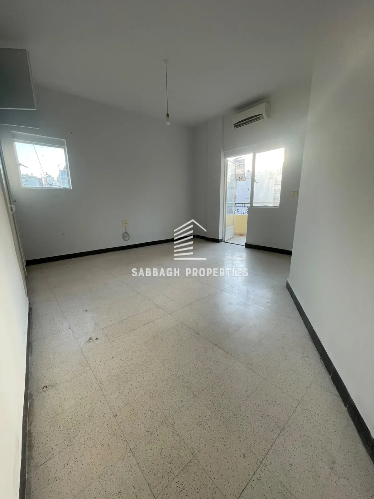 Apartment for rent in Geitawi, beirut, lebanon