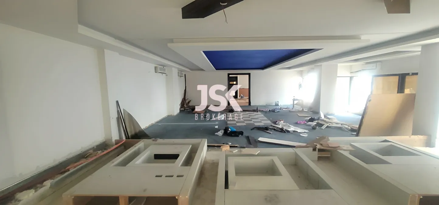 Office for sale in Baouchriyeh, Lebanon