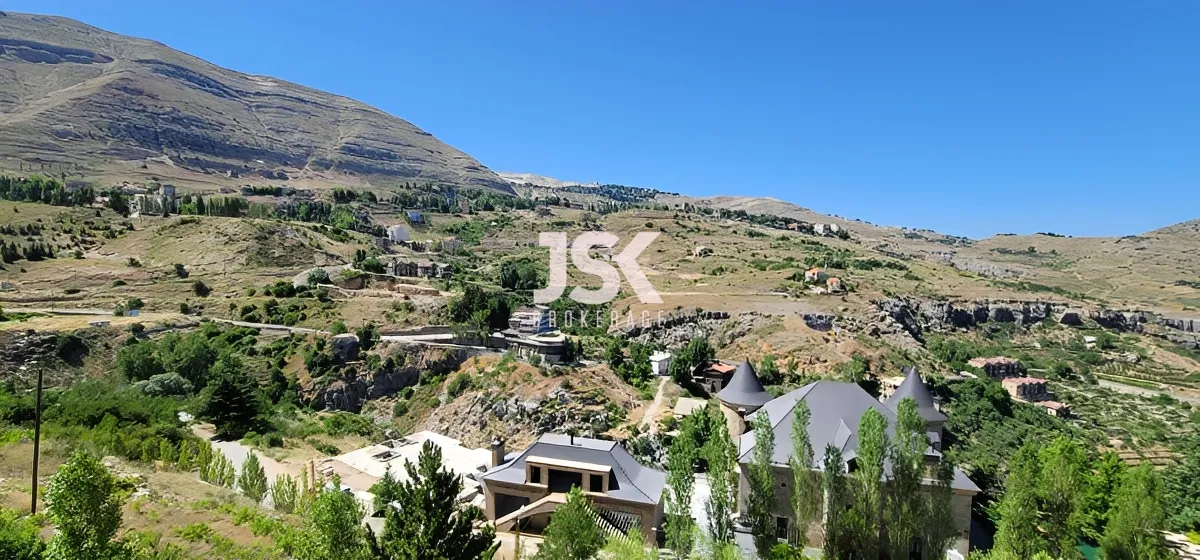 Duplex for Rent in Faraiya, Lebanon