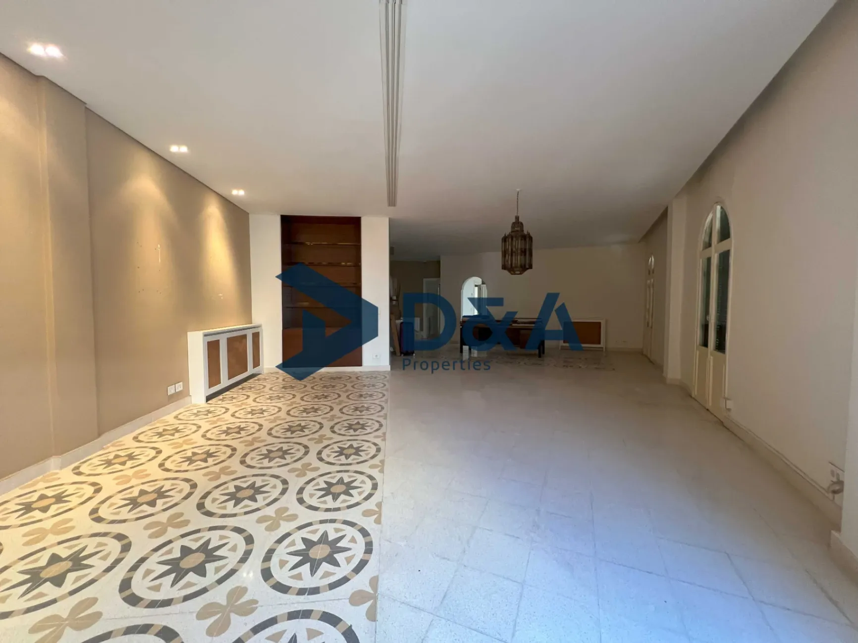 Apartment for rent in Achrafieh, Beirut, Lebanon - 3 bed, 4 bath