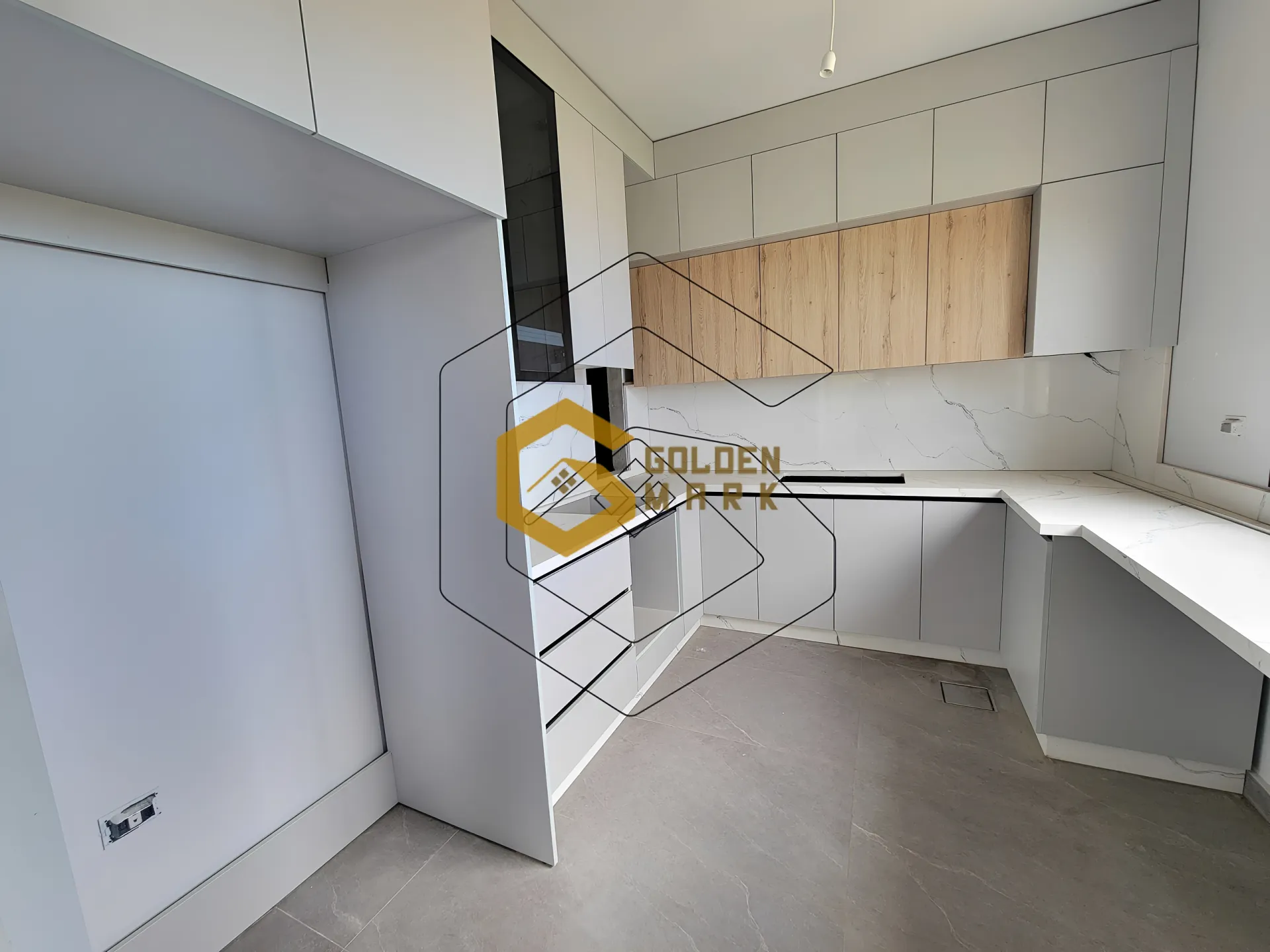 Apartment for Sale in Halat
