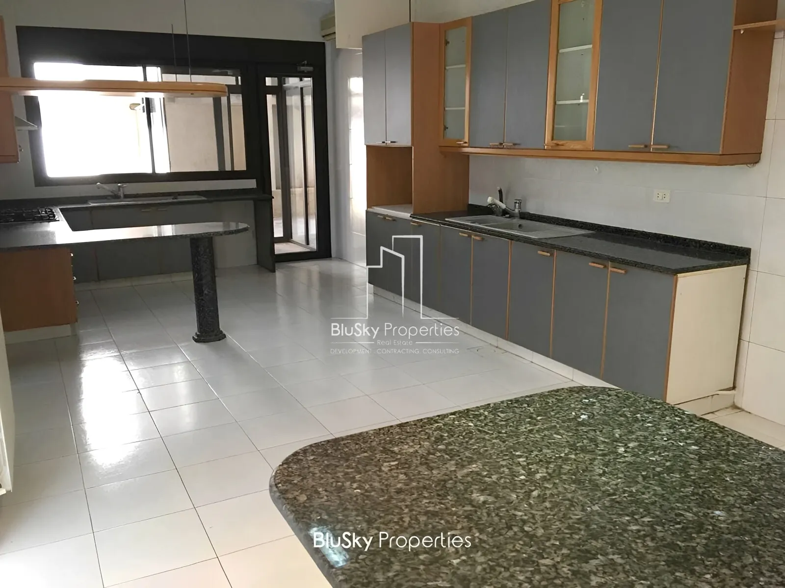 Apartment for Sale in Adma