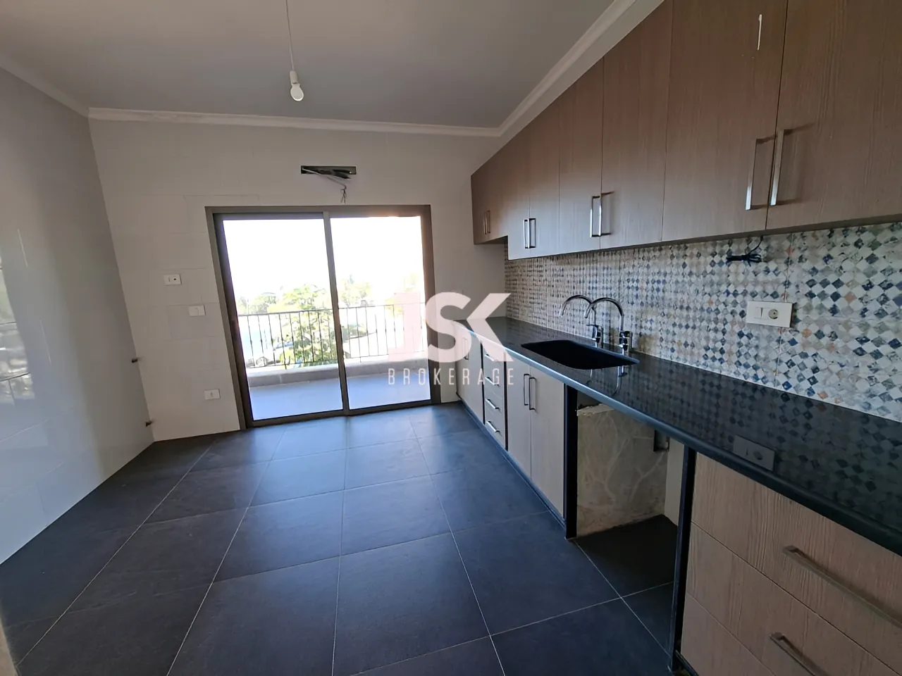 Apartment for Sale in Aamchit - 3 bed, 3 bath