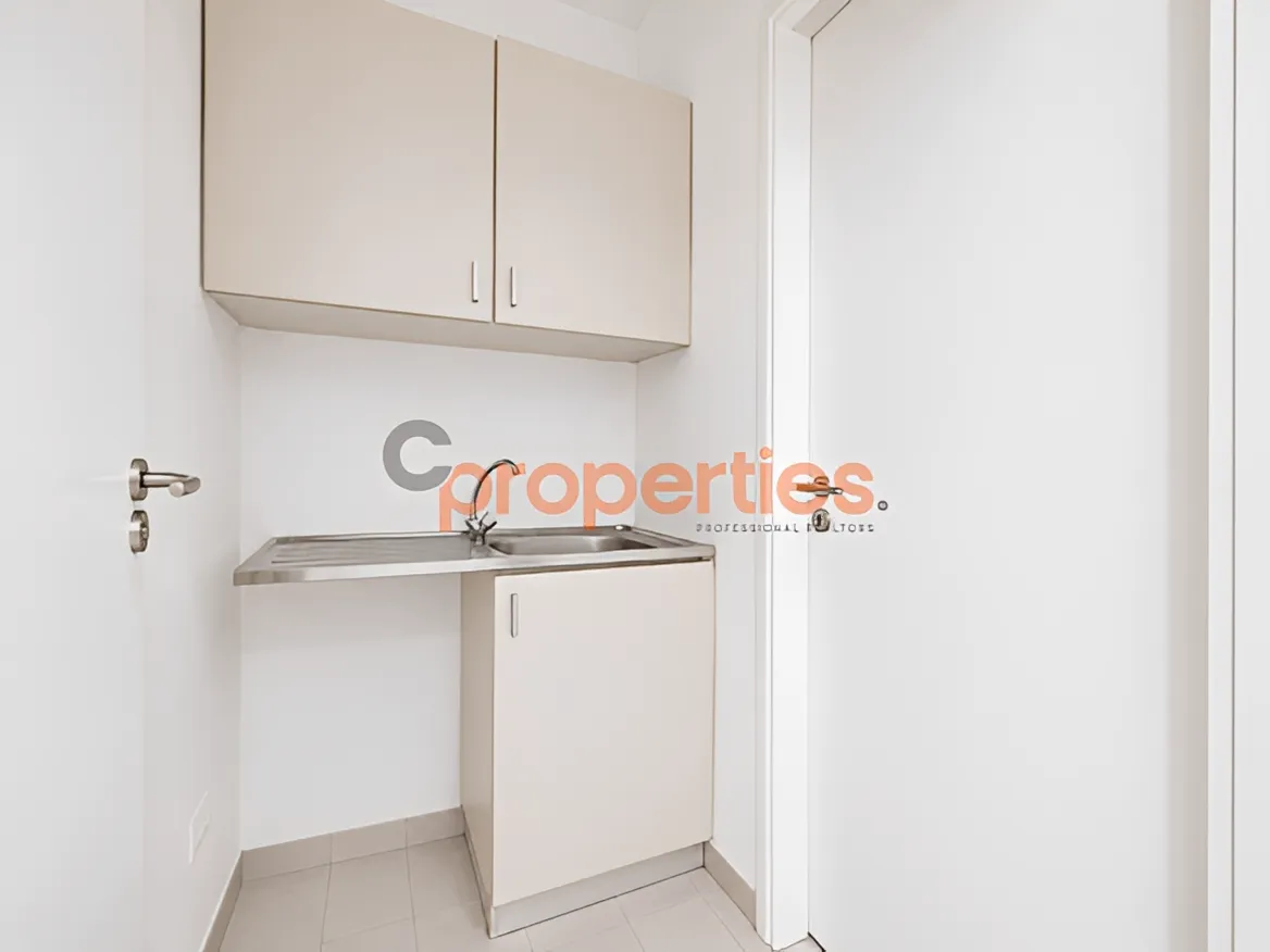 Office for Rent in Hamra