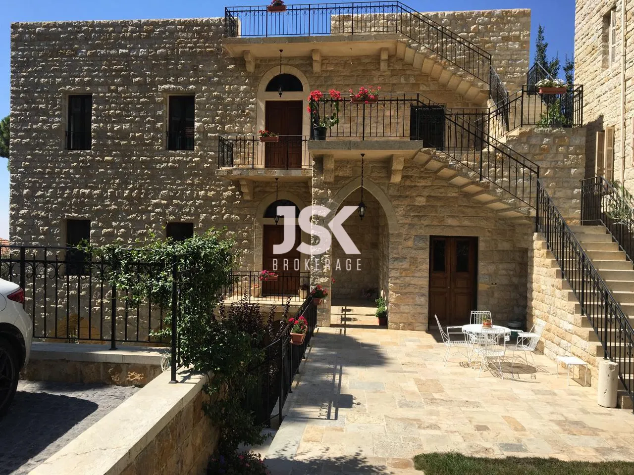 Villa for Sale in Bmekkine