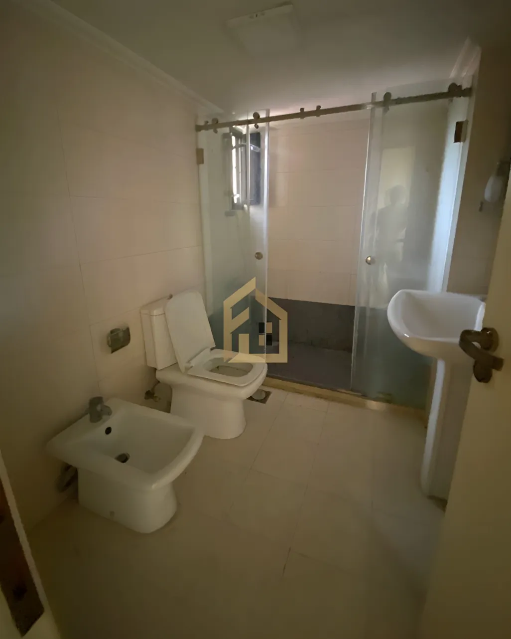 Apartment for sale in Horch Tabet